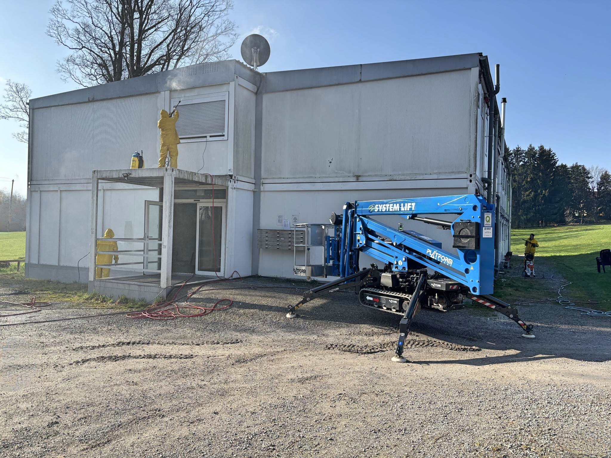 fassadenreinigung, containeranlage,