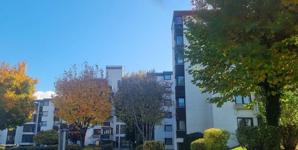 hausmeisterservice-paul,gebaeude gespiegelt,